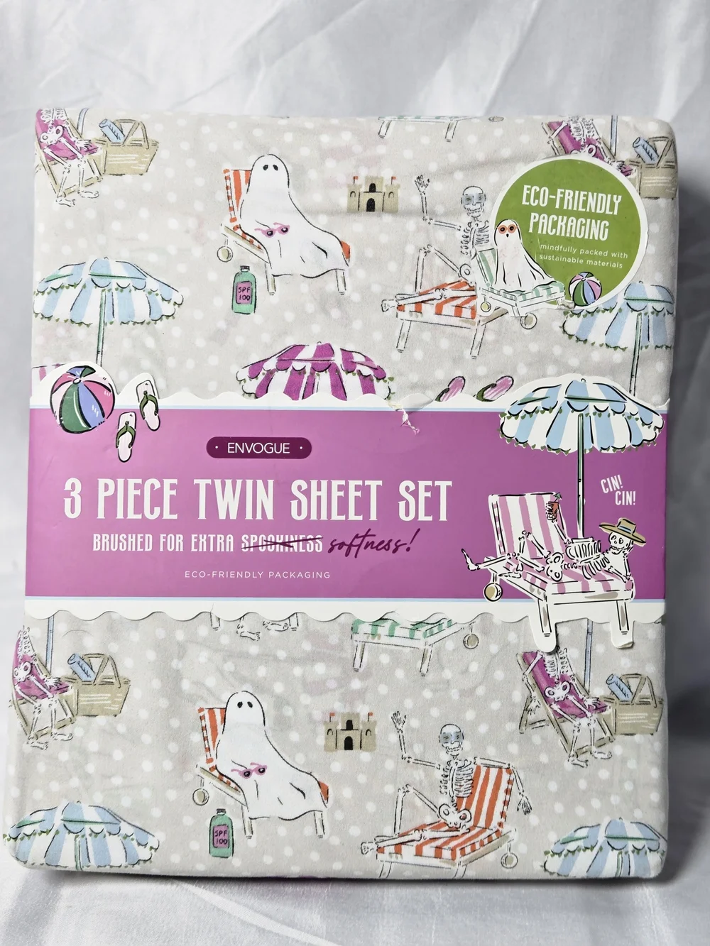 Envogue Twin Sheet Set with Beach Ghosts and Pink Accents